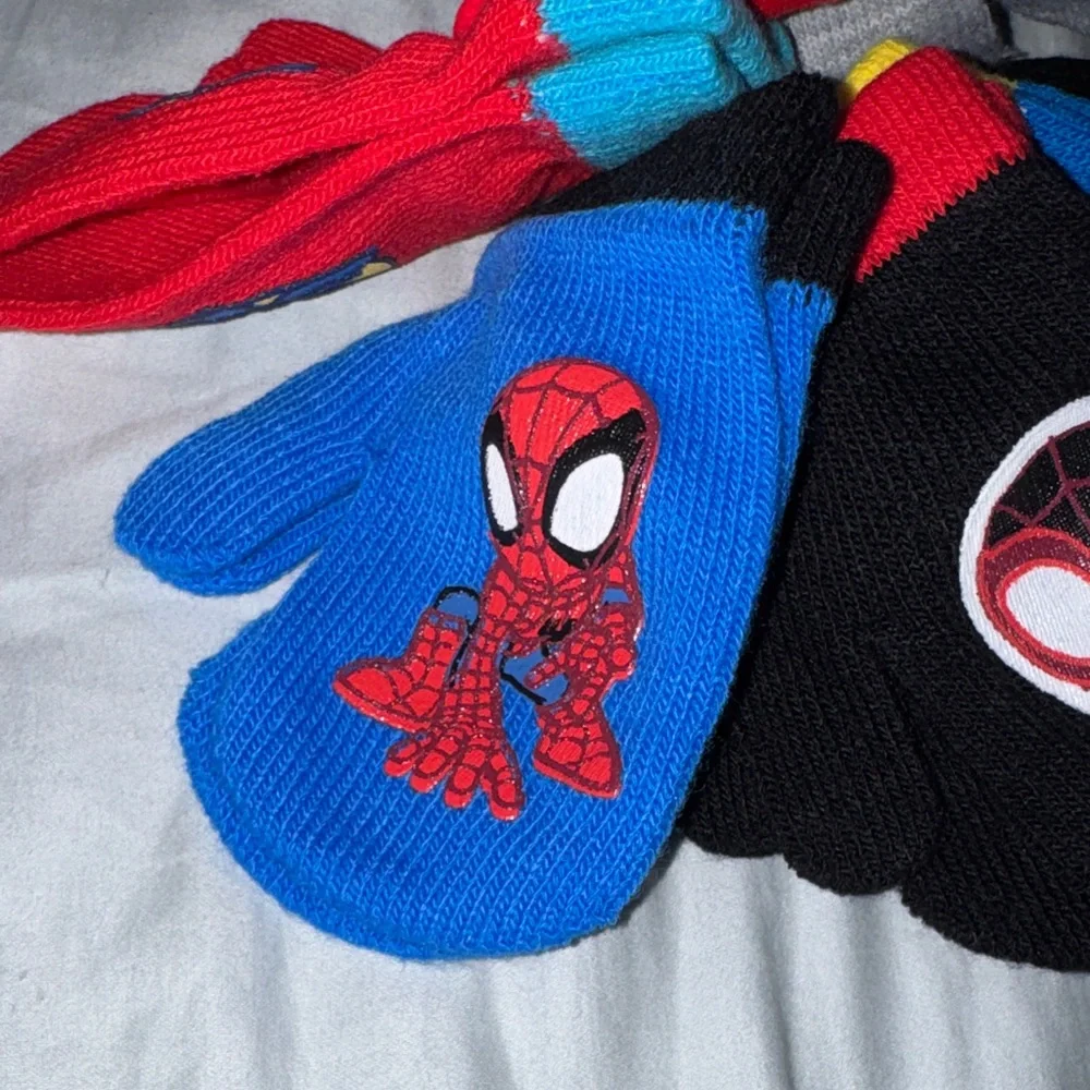 6 Pack Spiderman Boys Winter Gloves